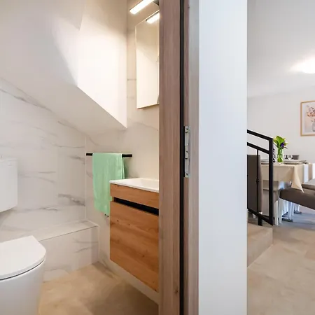 Amazing In With Kitchen