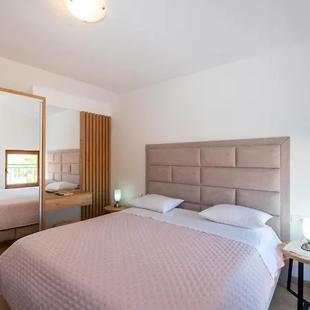 2 Bedroom Luxurious In Ferienhaus *