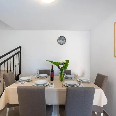 2 Bedroom Luxurious In *