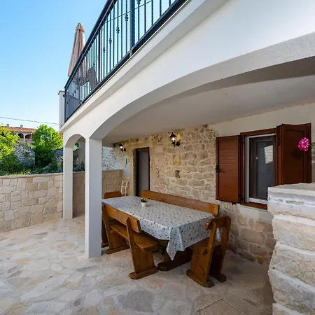 2 Bedroom Luxurious In Slivnica