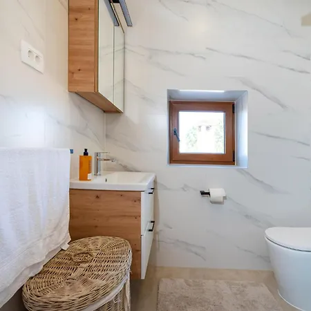 2 Bedroom Luxurious In Ferienhaus
