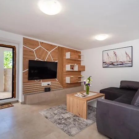 Amazing In With Kitchen *