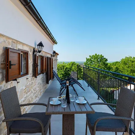 Amazing In With Kitchen