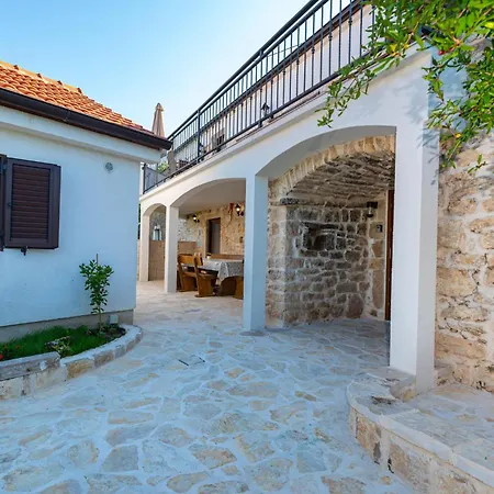 2 Bedroom Luxurious In